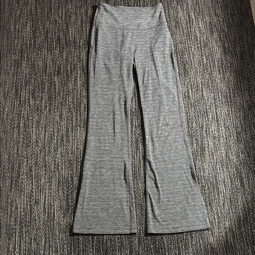 Lululemon Legging Groove Super High Rise Flared Pant Nulu Size 6